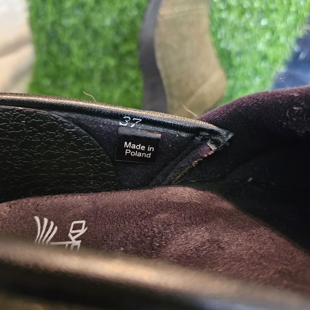 Dansko Olive Green Wool Slip-On Mules with Leaf Stitching - Picture 11 of 13